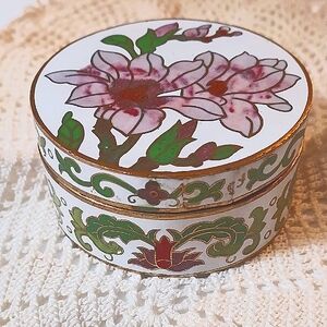 Chinese Cloisonne Floral enameled Trinket Box  Vintage (Marked)